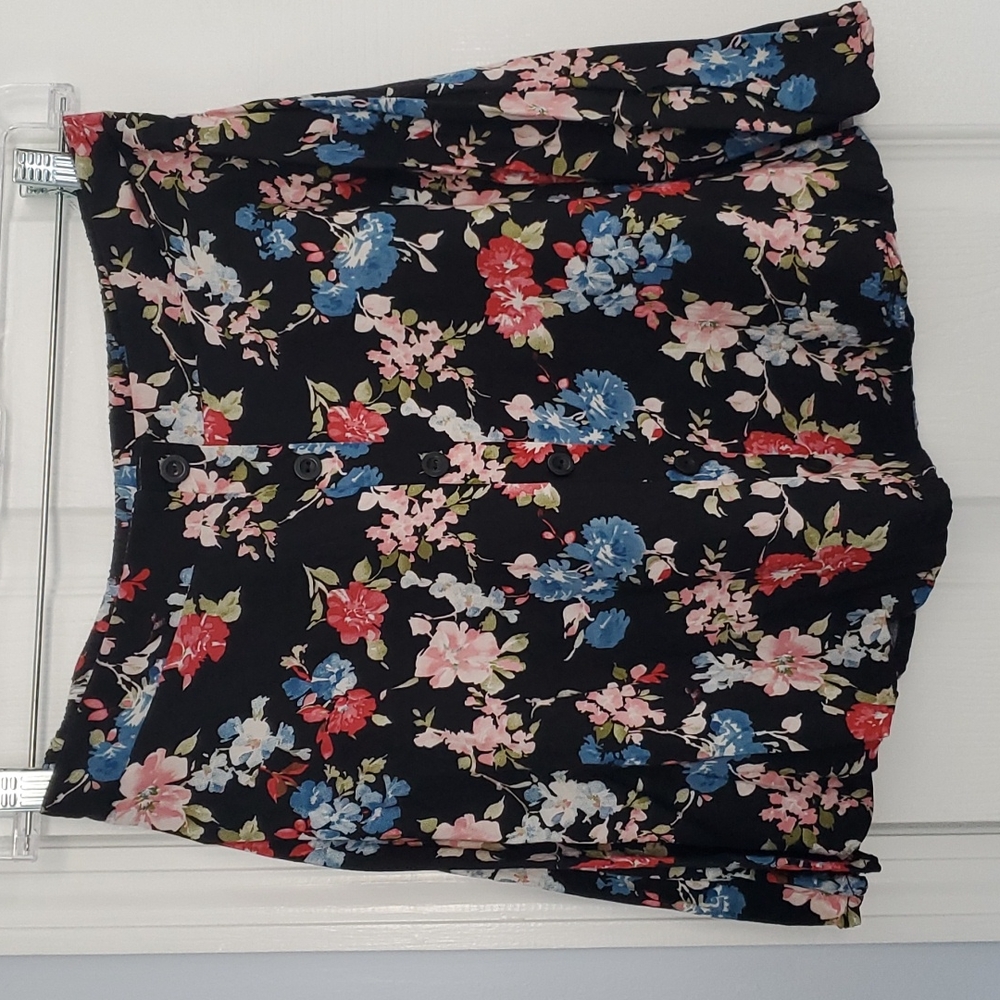Lush skirt.
